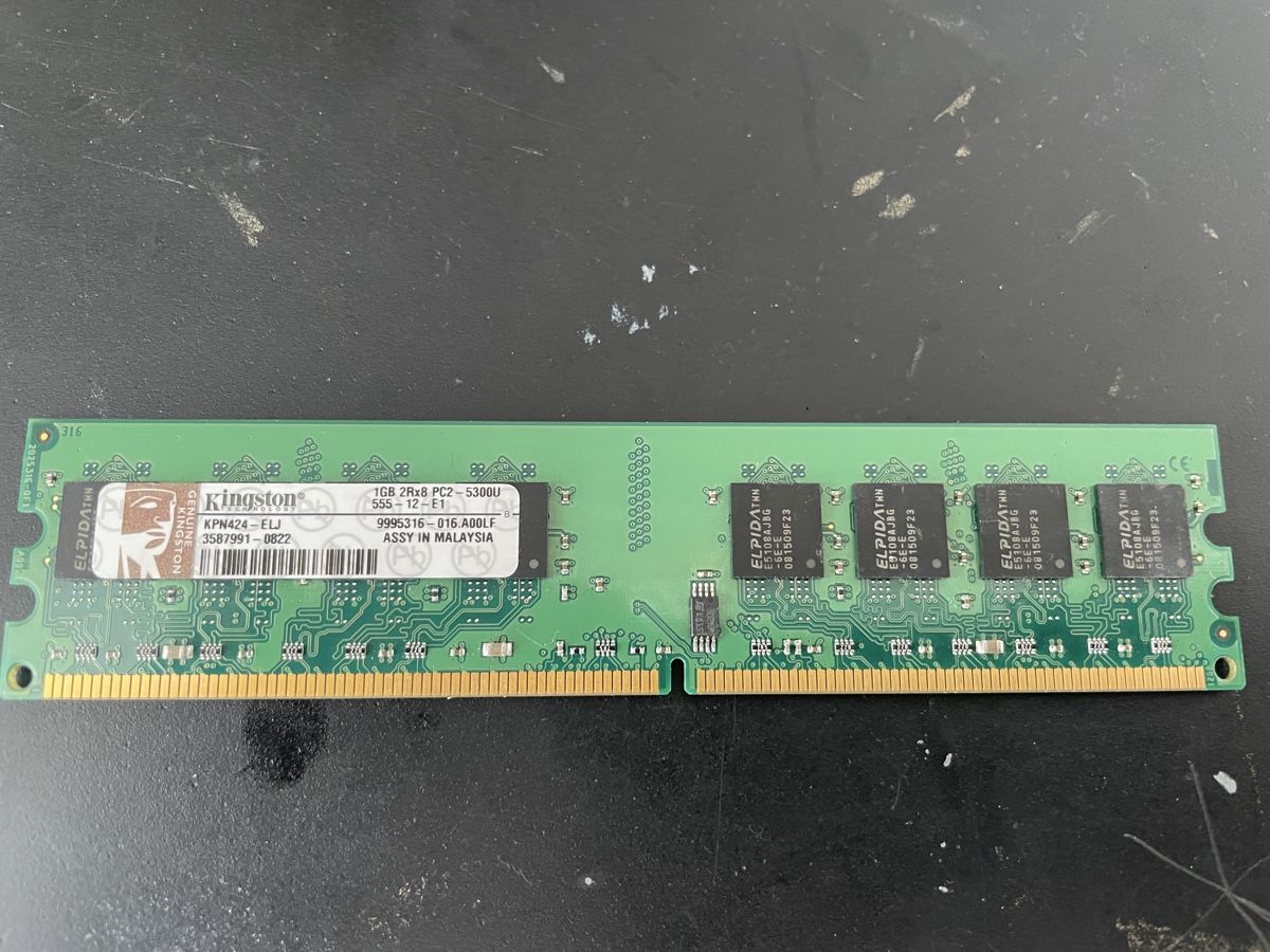 Kingston Memoria / RAM: Kingston DDR2 1 gb – Usato da Brüttisellen venduto da kormanb