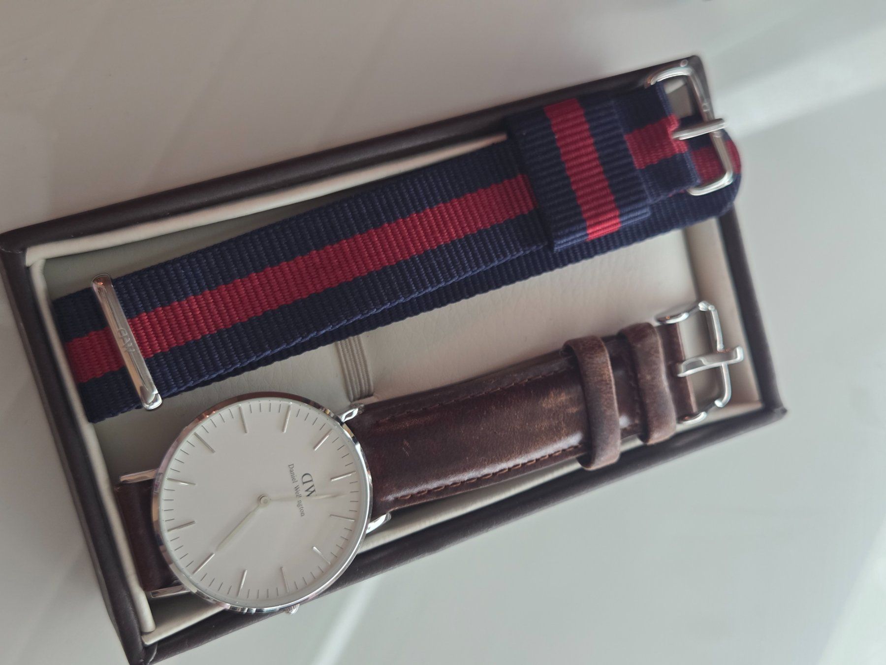 Daniel Wellington Orologi: Daniel Wellington Uhr – Nuovo (secondo la descrizione) da Wängi venduto da Bibo4. 1