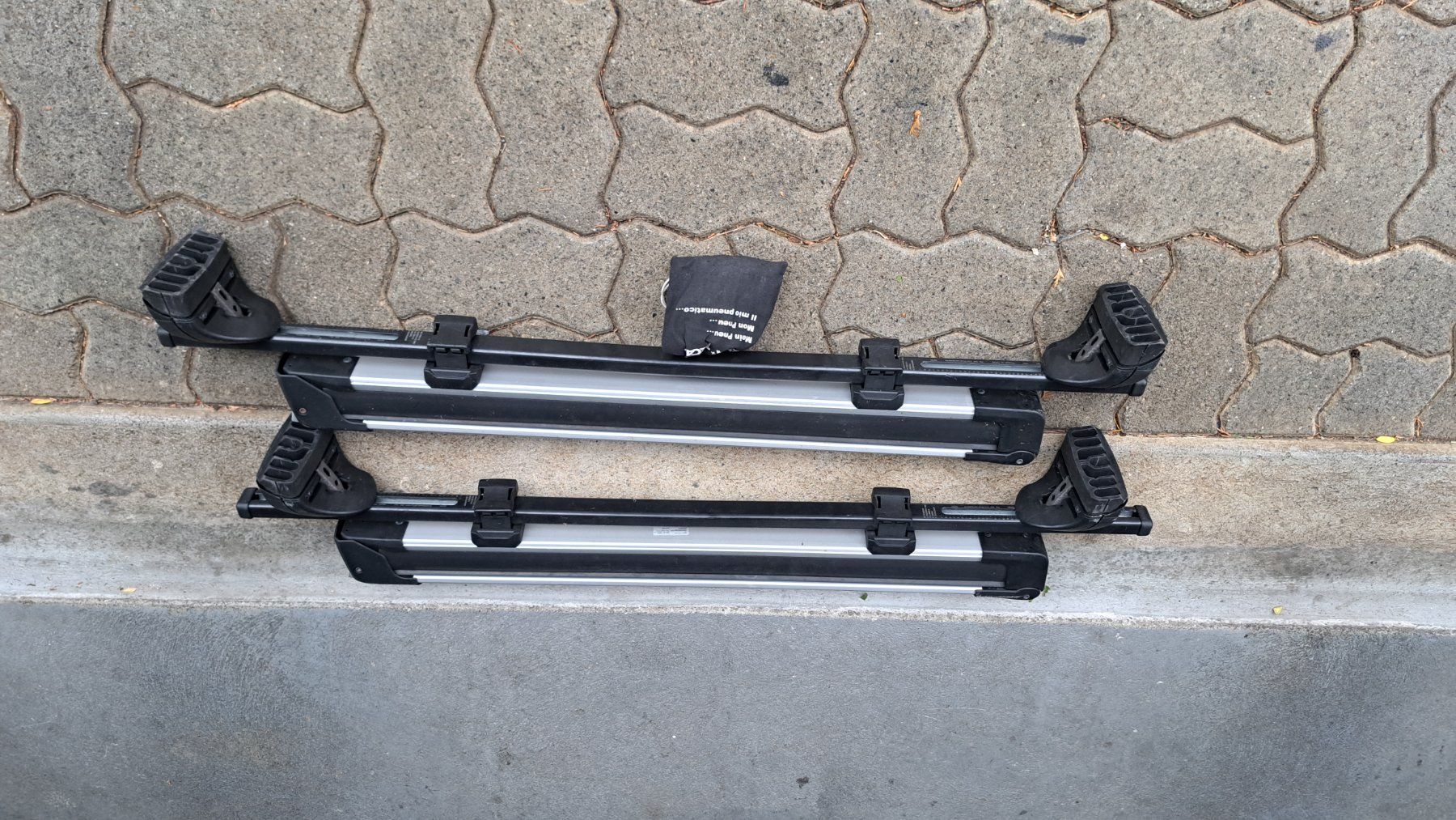 Thule Barres de toit: Thule Ski- und Dachträger System – D'occasion à Staufen par fel_m2sn 1