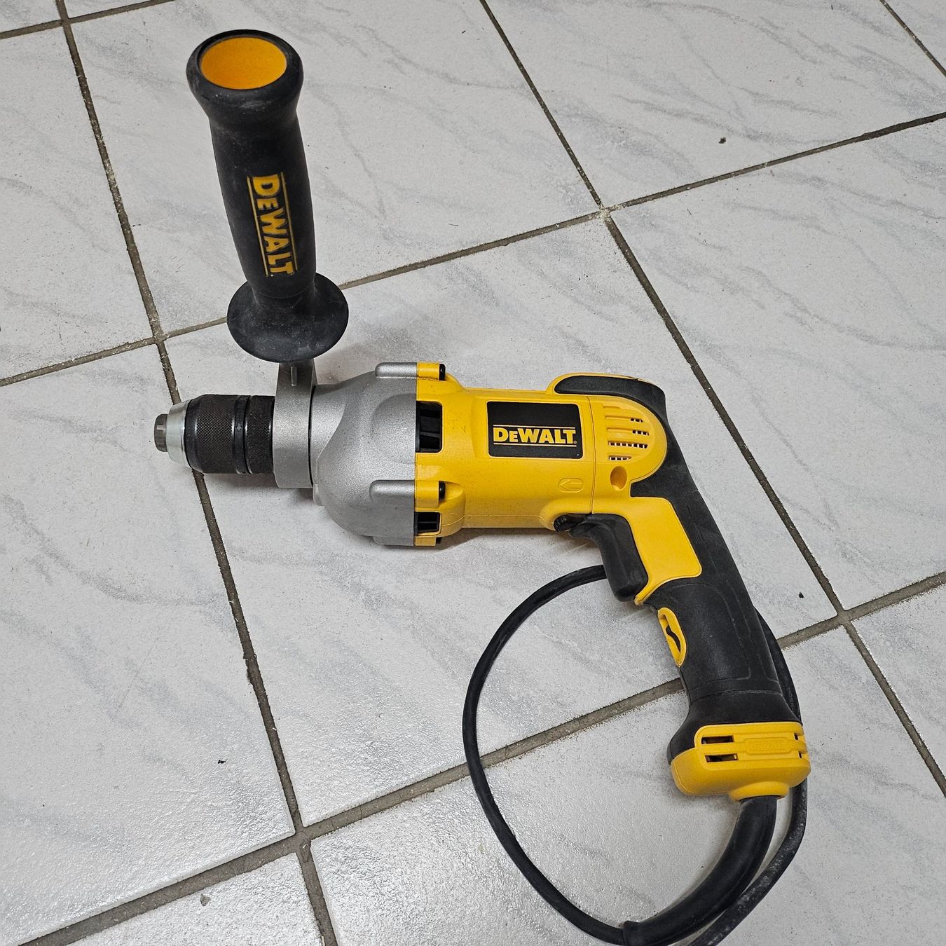 Dewalt Perceuses: Dewalt DWD-221 – D'occasion à Kollbrunn par equipe-bachofner.ch