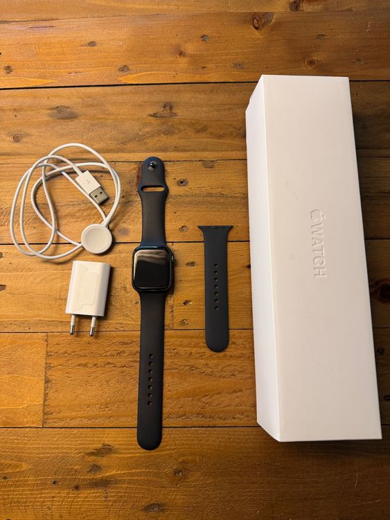 Apple Smartwatch: Apple Watch Series 5 44mm – D'occasion à Belp par Kevin.02 1