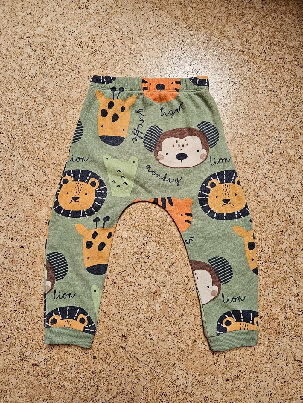 Pantaloni: Hose Gr.98 – Usato da Worb venduto da jun_fj8w 1