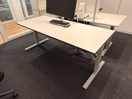 Tradingzone Bürotisch (Lot 132) 8304 Wallisellen