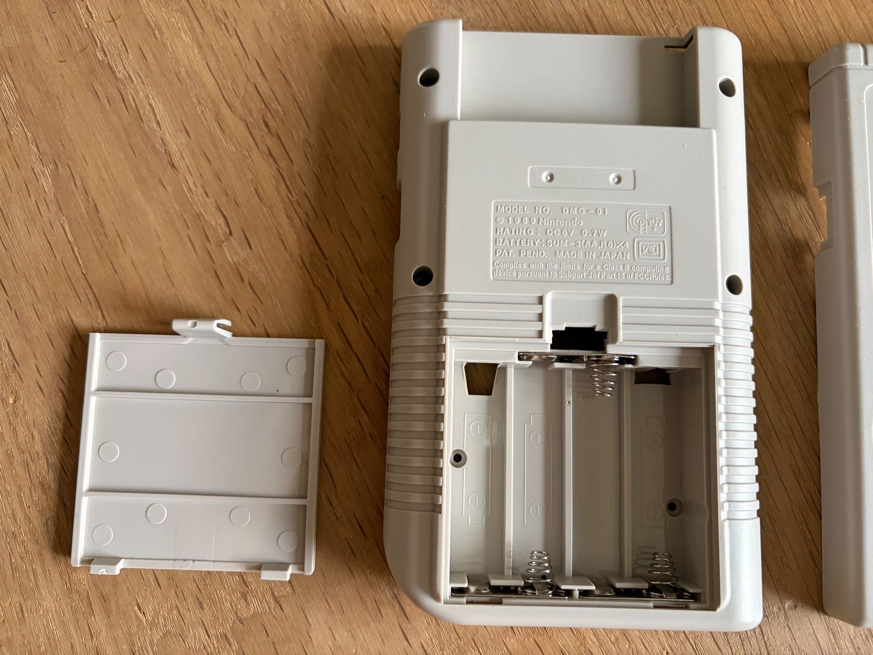 Nintendo Custodie protettive: Nintendo Gameboy Hülle grau – Usato da Muttenz venduto da bargain_hunter 2