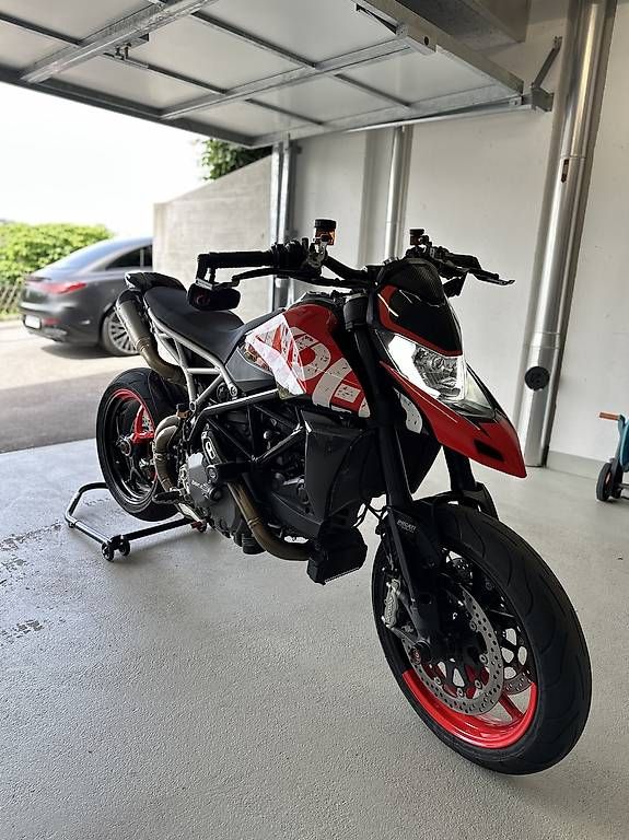 Strada: Ducati Hypermotard 950 RVE 2022 – Usato da Nussbaumen AG venduto da ulululuca 1