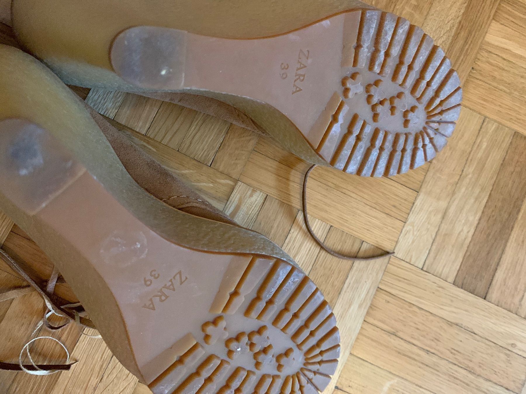 Zara Damenschuhe: Zara suede wedge short boots, size 39, new – Gebraucht aus Zürich von EShopping81 3