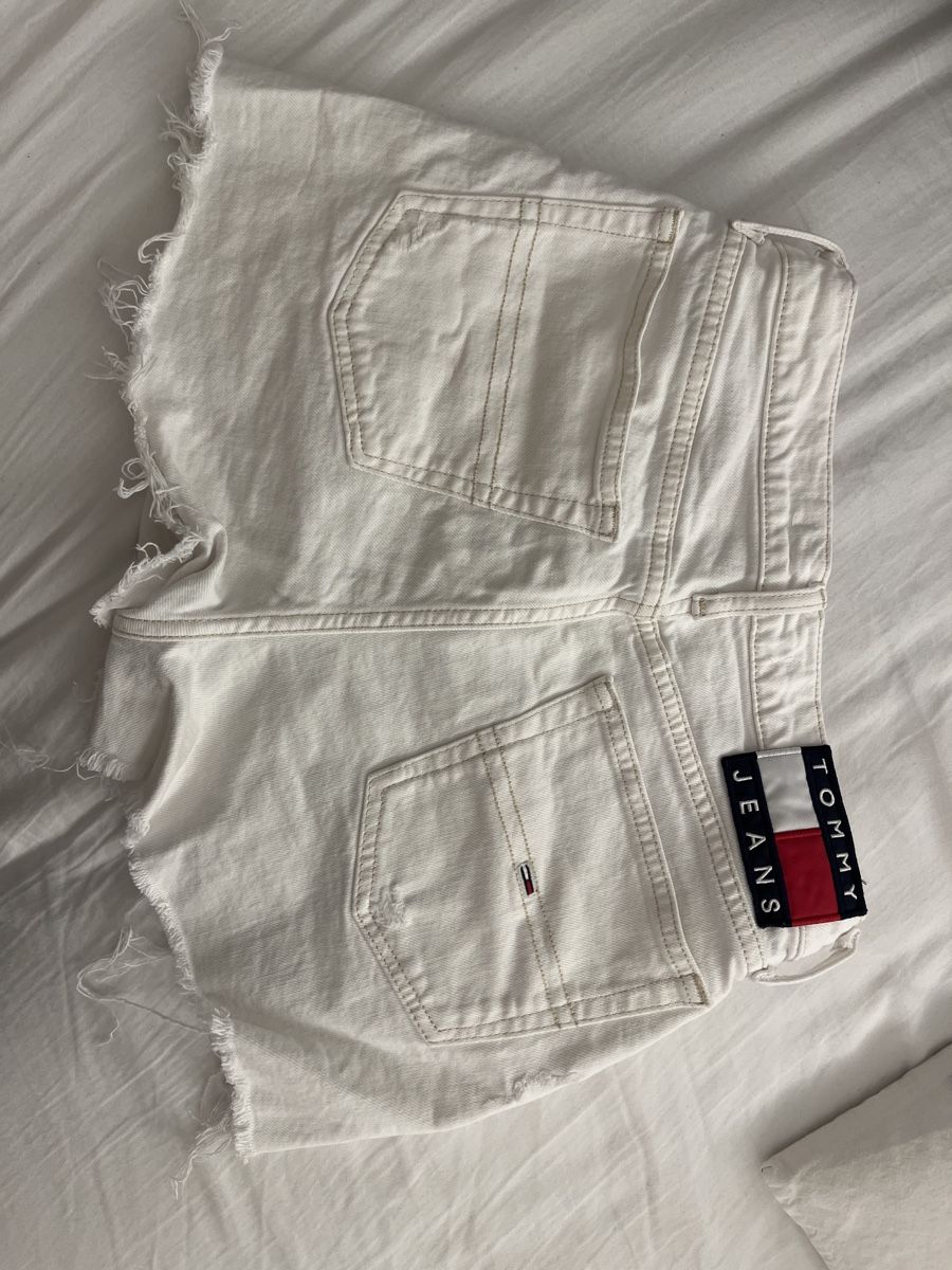 Tommy Hilfiger Jeans: Tommy Jeans, Hot Pant offwhite – Usato da St. Gallen venduto da Lxra145 5