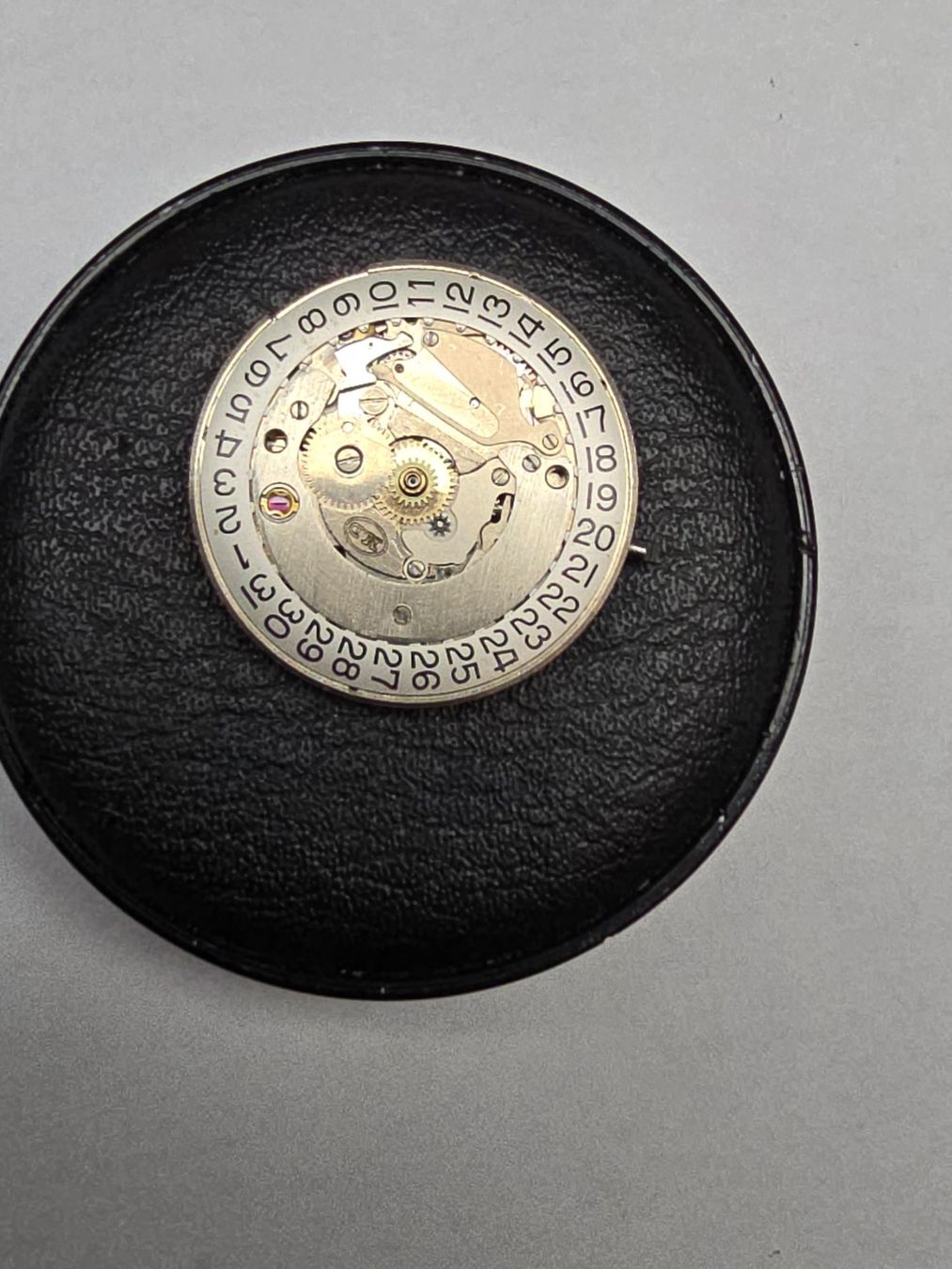 Orologi: Mouvement AS 1673 Tige brisée – Usato da Tramelan venduto da Nirdan