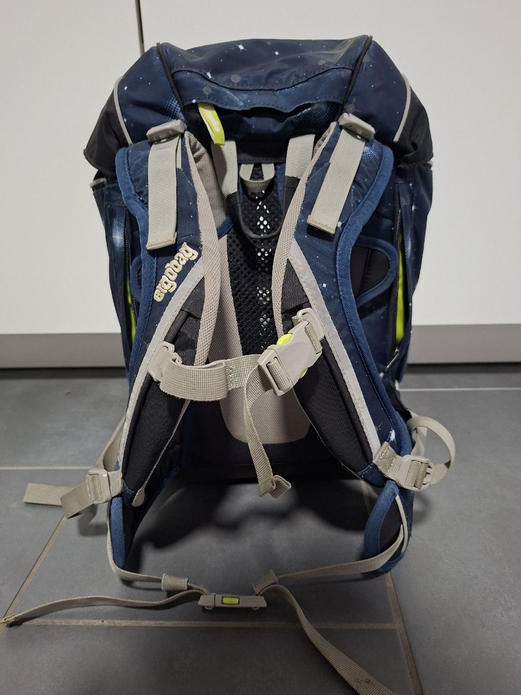Ergobag Borse & Zaini: Ergobag Cubo Schulrucksack Set Galaxie – Usato da Ueken venduto da Sari1312 3