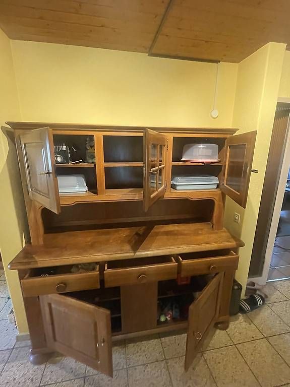 Credenze: Bauernschrank – Usato da Seewen SO venduto da siebesiech88 2