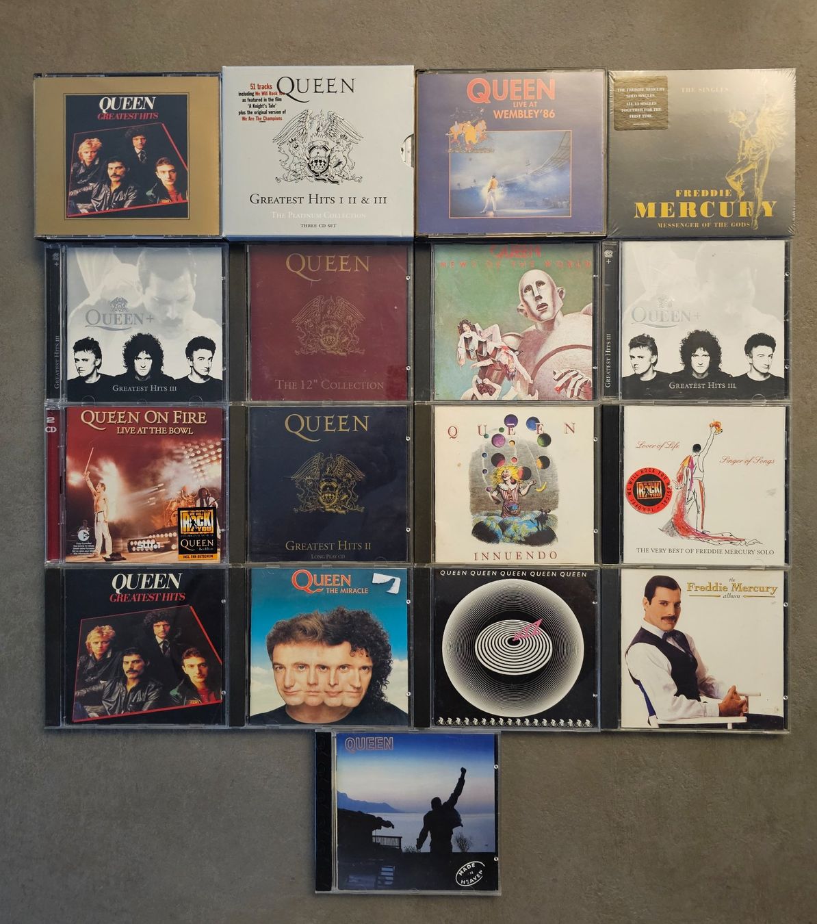 CD: Queen CD's – Usato da Unterkulm venduto da Chaplyn2018
