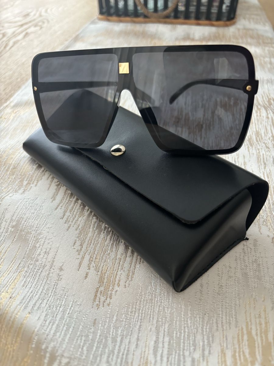 Occhiali & Lenti: Sonnenbrille – Usato da Zug venduto da Biki72