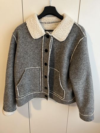 Jacke Kiabi Grau Teddyfell Kragen Grösse XL guter Zustand