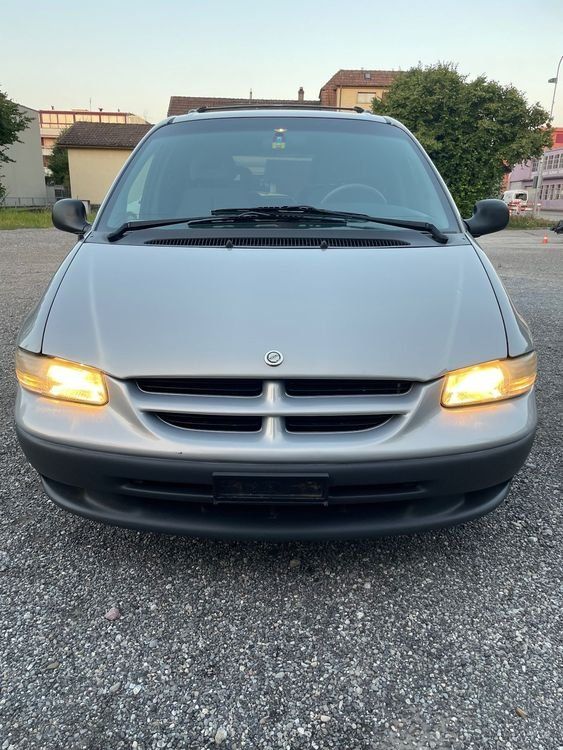 Chrysler Autos: Chrysler Voyager III fur teilen oder export ab 1.- – D'occasion à Sonceboz-Sombeval par ant_cd5j