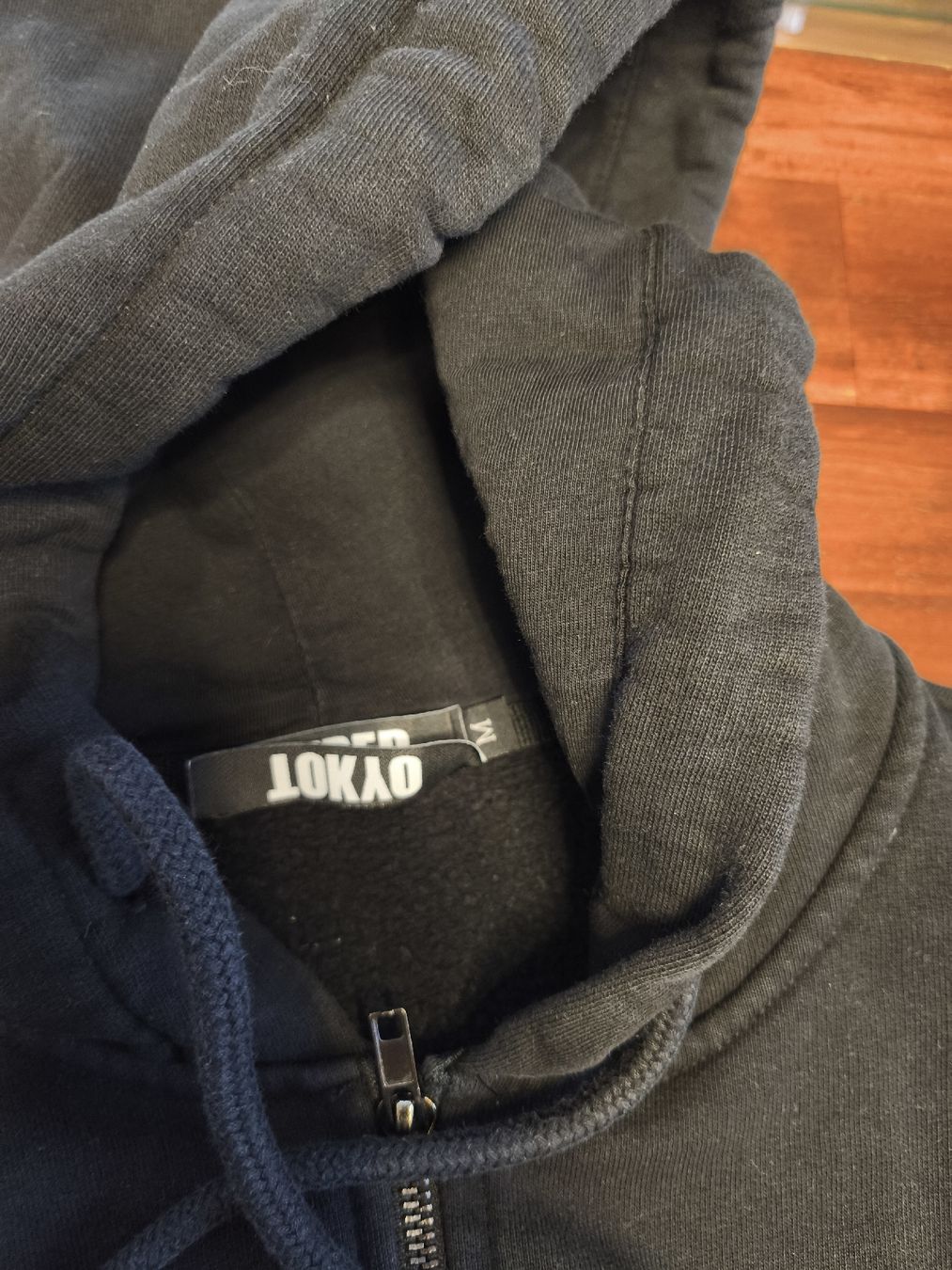 Pullover & Sweatshirts: Kapuzenpullover – Schwarz, Grösse M – Gebraucht aus Wohlen AG von art_9qvl 3