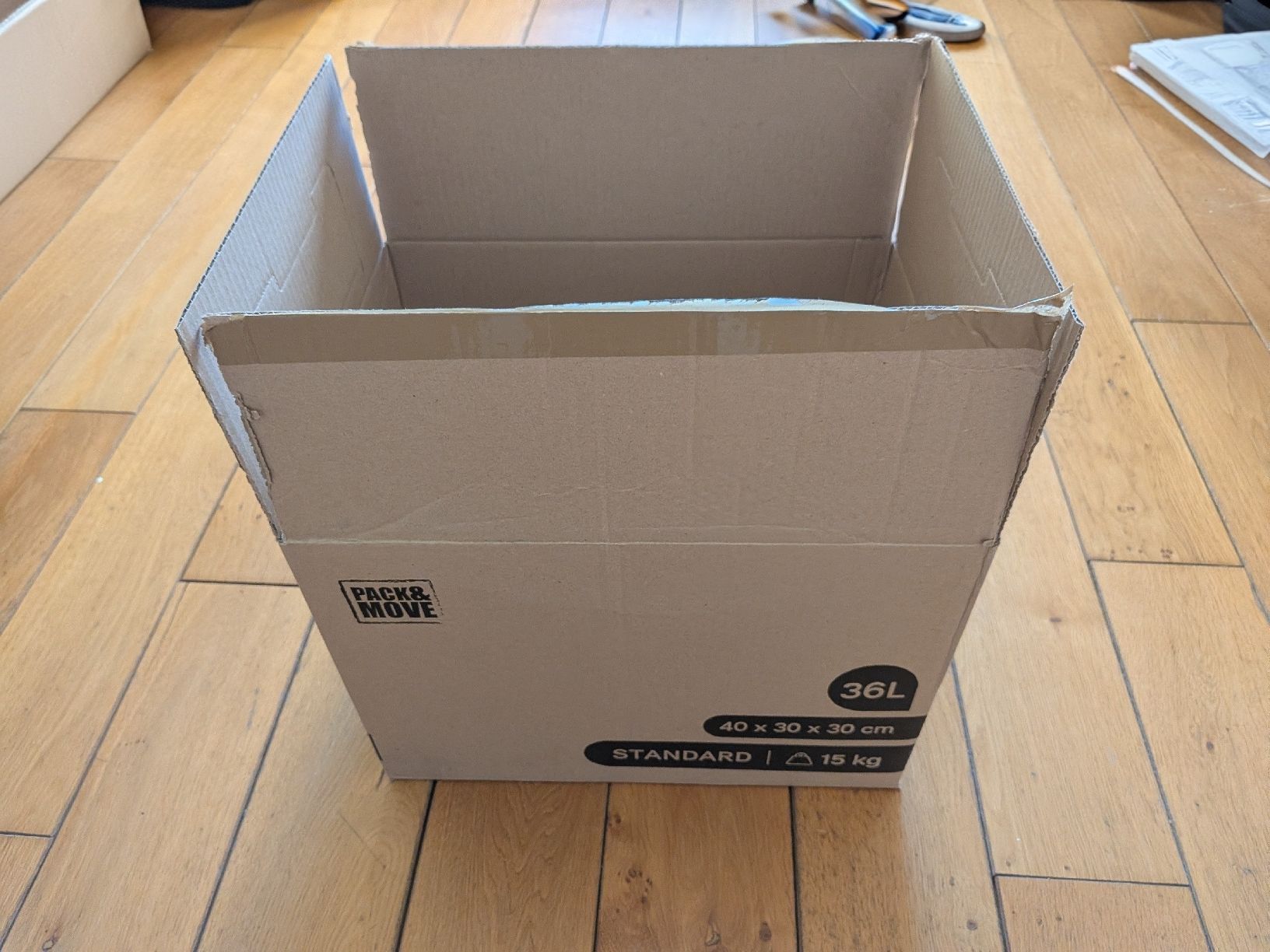 Cartoni: Carton de déménagement  – Nuovo (secondo la descrizione) da Genève venduto da ale_n6yx 1