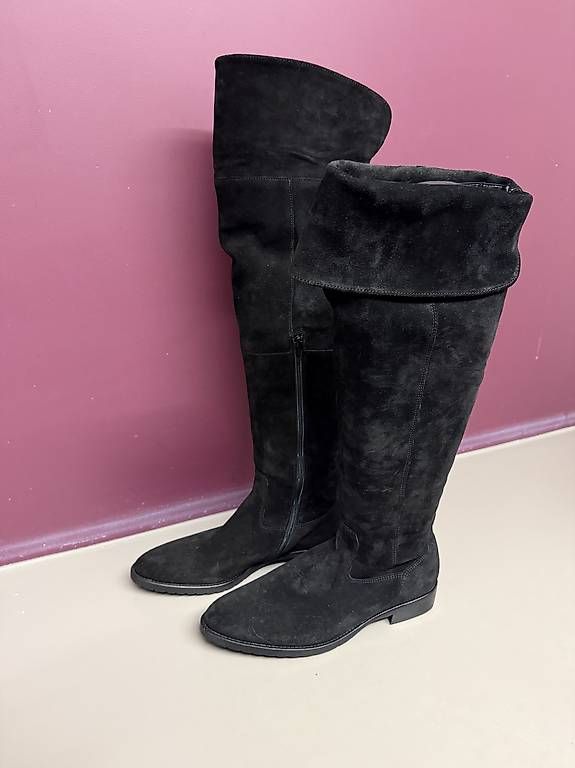 Scarpe da donna: Schwarze Overknee – Usato da Herisau venduto da nik_vb25 1