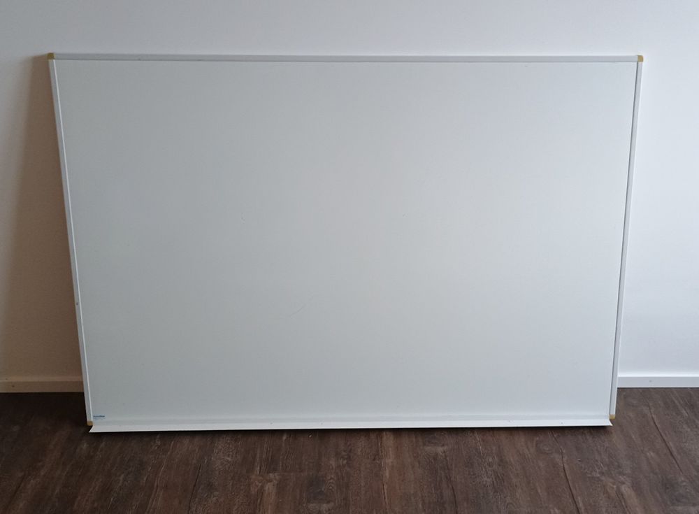 MasterVision Magnettafel – 121,9 X 182,9 Cm (3' X 4'), Blau Mit Silberner Aluminiumleiste