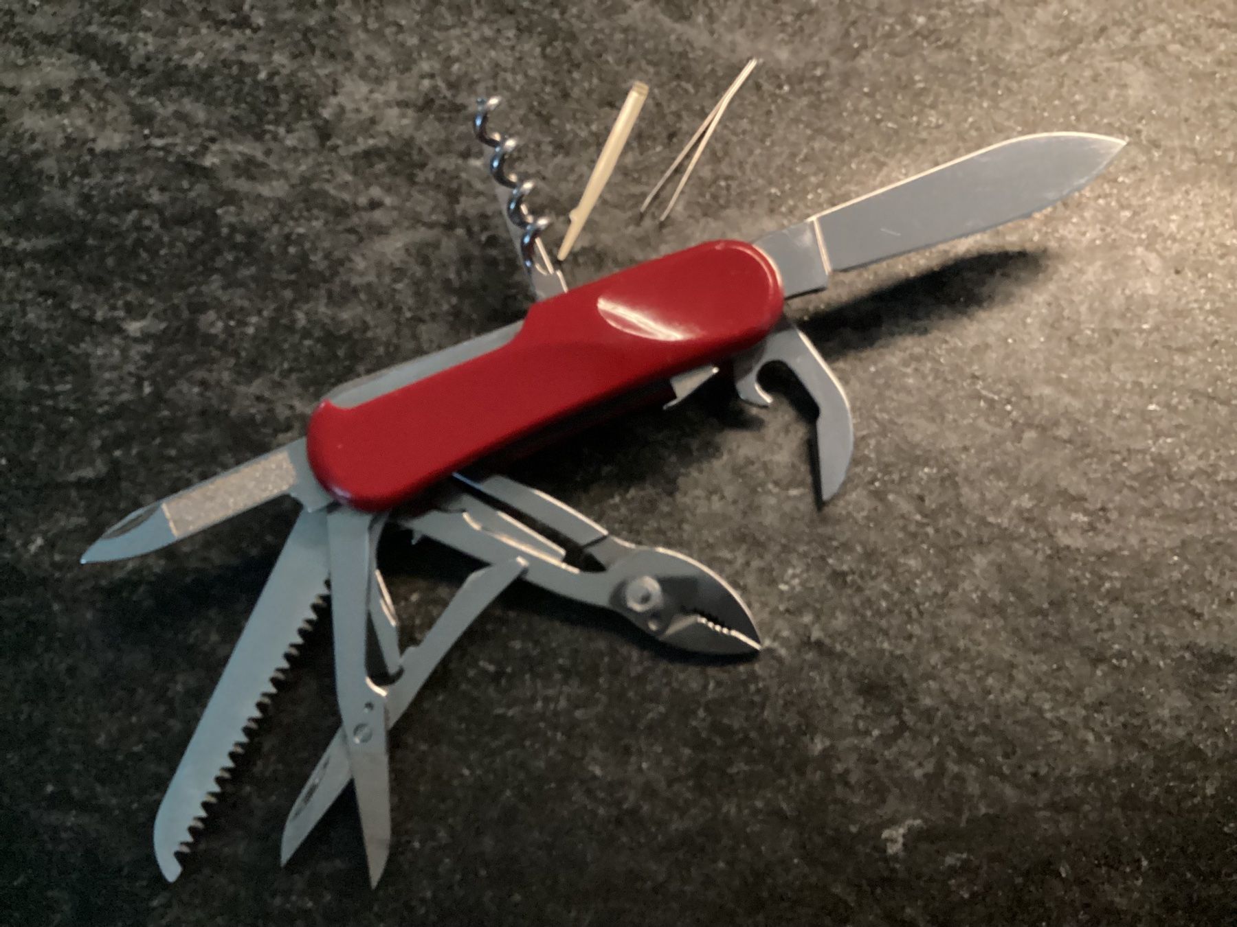 Wenger Taschenmesser: Tolles Wenger Sackmesser "ZANGE SCHERE SÄGE“ Klingensperre – Gebraucht aus Bachenbülach von frifrafrosch 2
