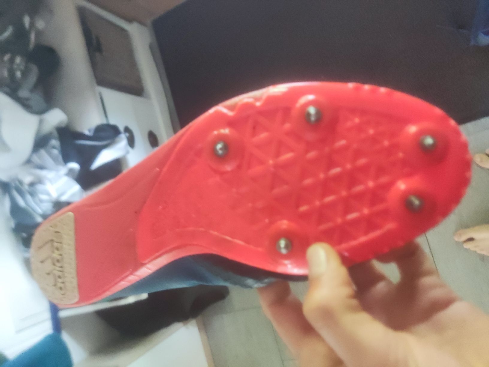 Adidas Schuhe für Jungen: Nagelschuhe  – Gebraucht aus Oberiberg von Guidodett