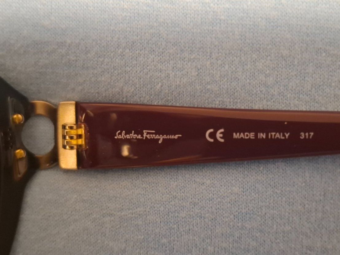 Salvatore Ferragamo Lunettes & Verres: Salvatore Ferragamo Sonnenbrille – Neuf (Voir description) à Weggis par Jhmathis 4