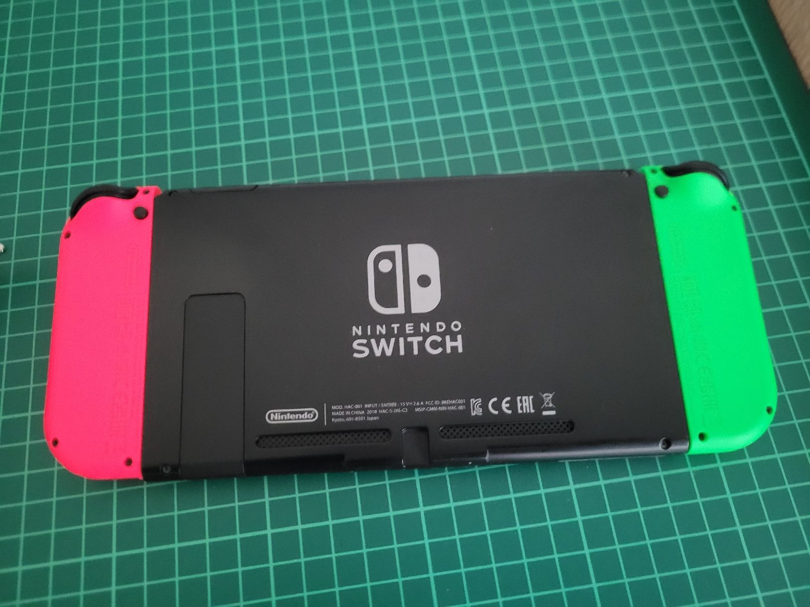 Nintendo Console: Nintendo Switch Neon – Usato da Meyrin venduto da Retro-GZ 3