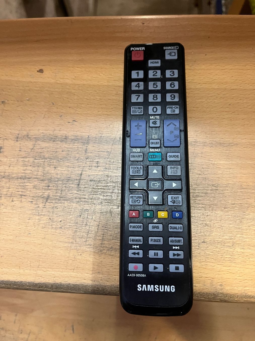 Samsung Televisori: Samsung TV UE32D5720 – Usato da Volketswil venduto da Audio-und-Video-Installationen 3
