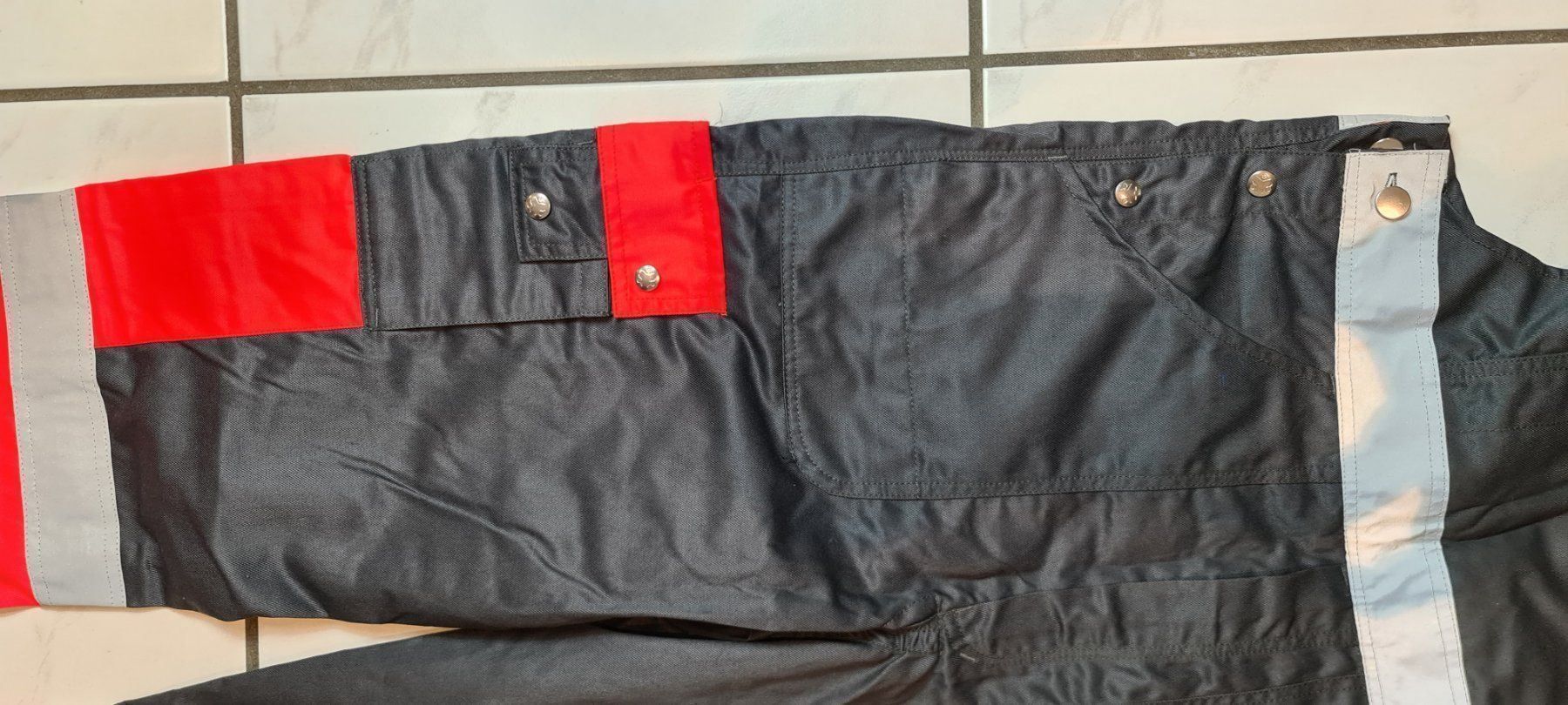 Hosen: Litz Arbeitslatzhose, Bundweite 78-82 – Neu und originalverpackt aus Uerkheim von Kaufoption 2