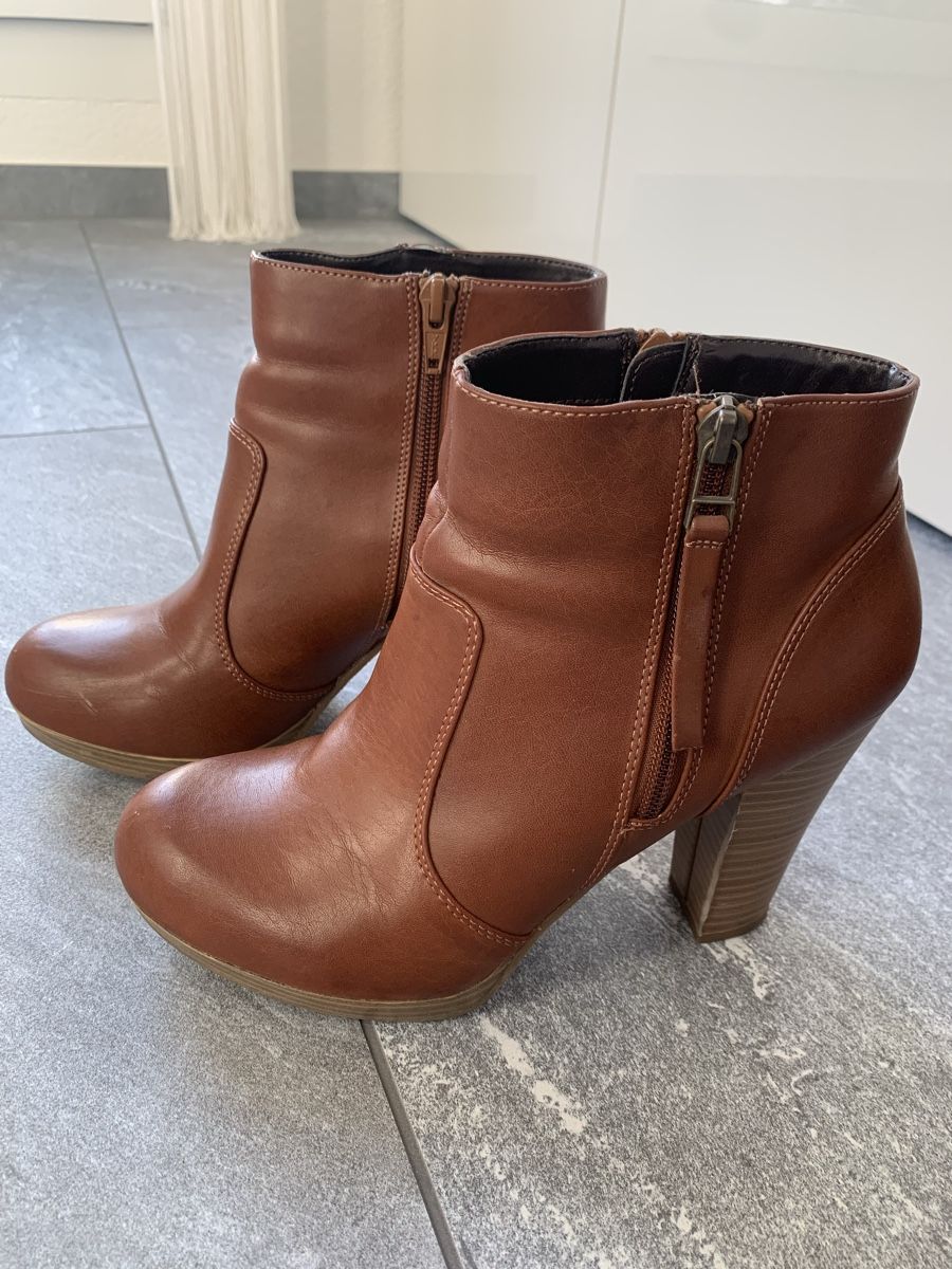 Damenschuhe: Braune Clockhouse Stiefeletten Gr. 38, Absatz 10.5cm – Neu (gemäss Beschreibung) aus Einsiedeln von important__ 3