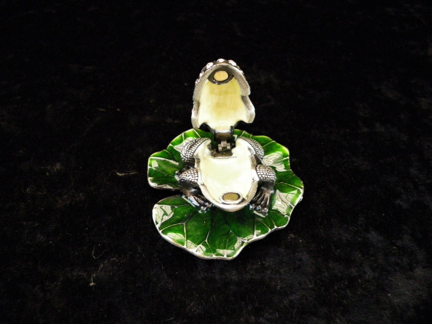 Altri gioielli: Kleine Froschdose, ein Bijoux – Usato da Reinach BL venduto da Annodomini 2