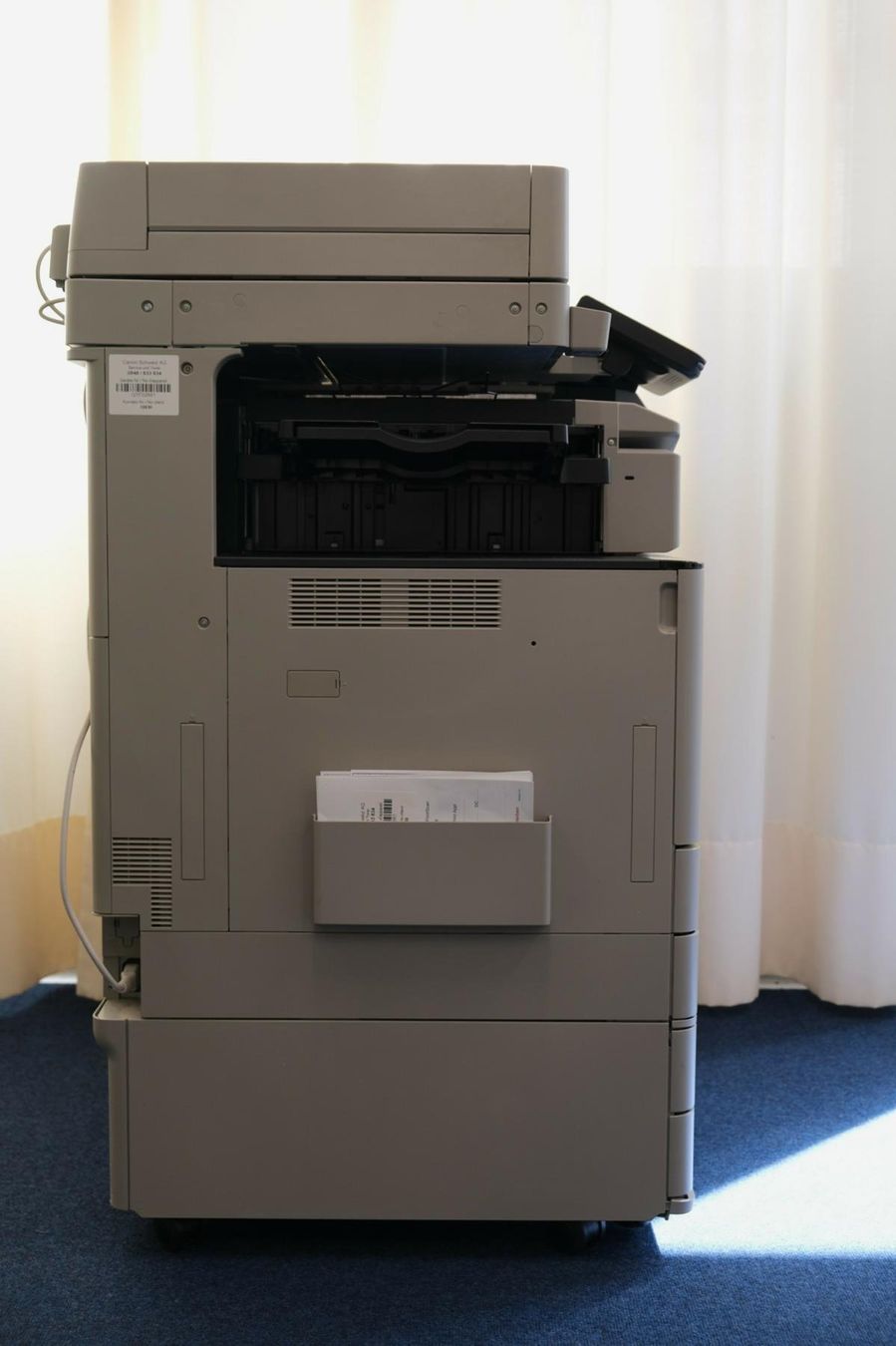 Canon Imprimantes: Canon imageRUNNER ADVANCE C3330i – D'occasion à Zürich par Mechanismo 2