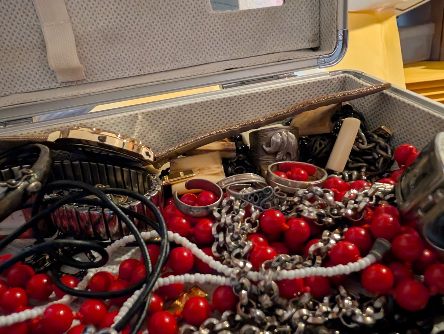 Altri gioielli: Gros lot de bijoux – Usato da Daillens venduto da cla_sj2w 1
