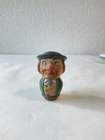 Ancien bouchon bouteille en bois sculpté et peint articulé
