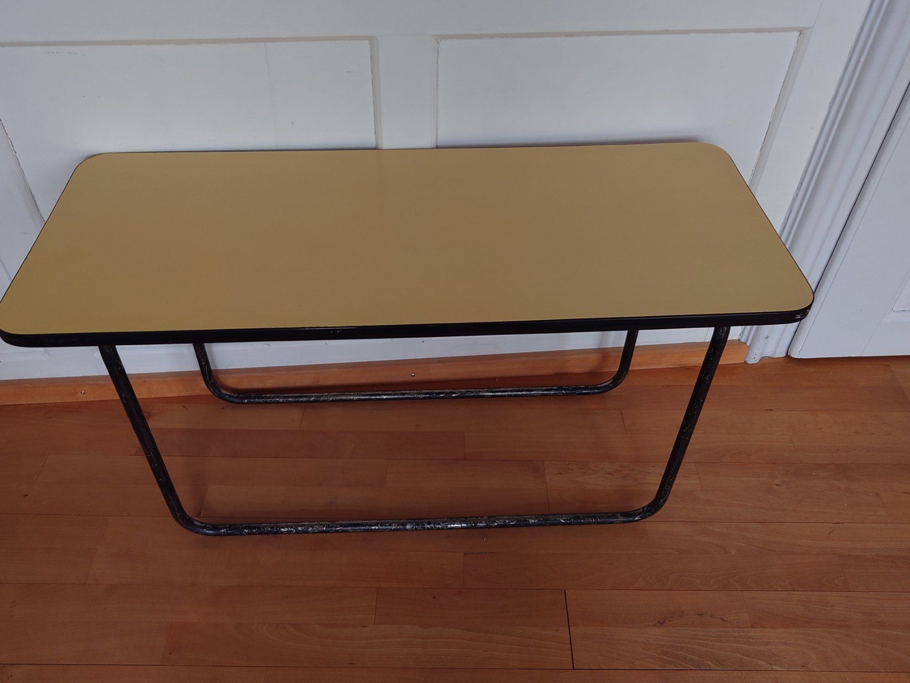 Tische: Beistelltisch 100x41x53cm – Gebraucht aus St. Gallen von SG005 2