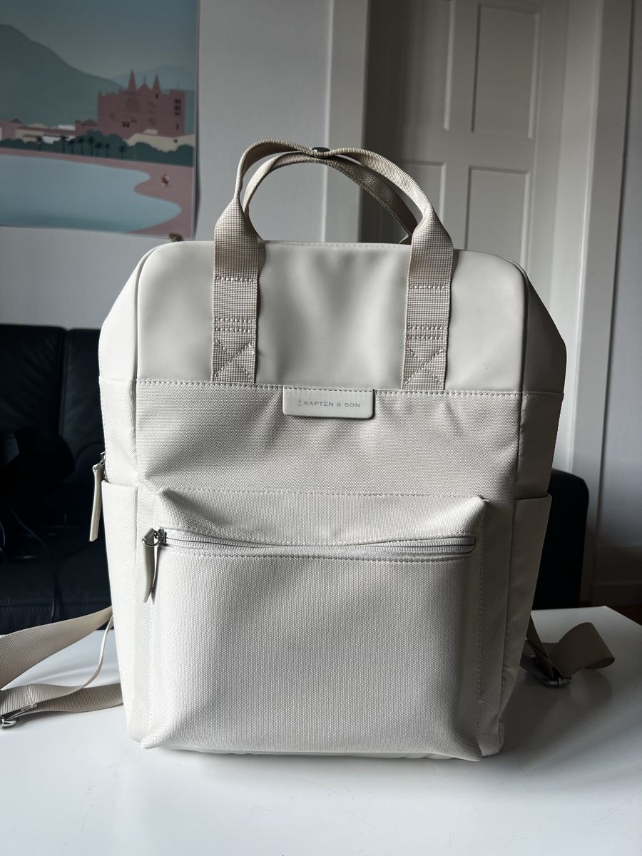 Kapten & Son Sacs à dos: Rucksack Kapten & Son beige gut erhalten – D'occasion à Bern par leo_lnw8 2