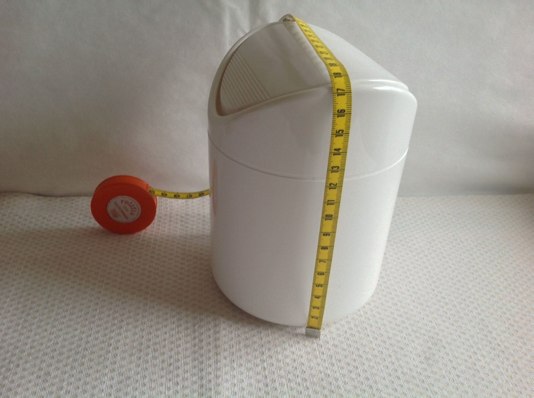 Abfalleimer: Guzzini - petite poubelle – Gebraucht aus Sion von accroshoes 5