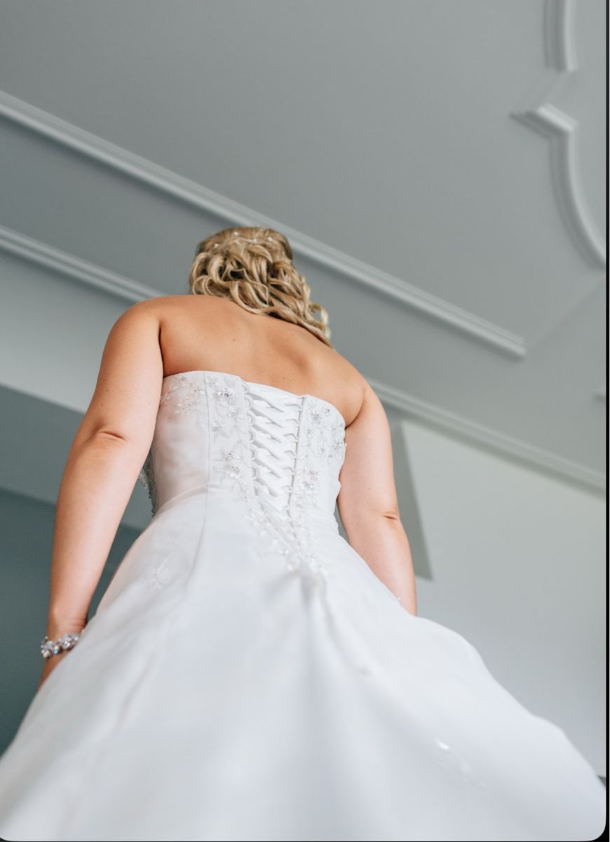 Vestiti: Brautkleid Grösse 36, elegant und zeitlos – Usato da Arbon venduto da hasilain 2