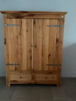 Kleider- / Geschirrschrank, Vollholz