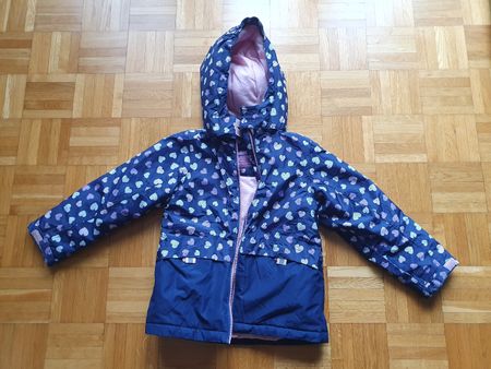 Winterjacke mit Schneefang in Grösse 110/116