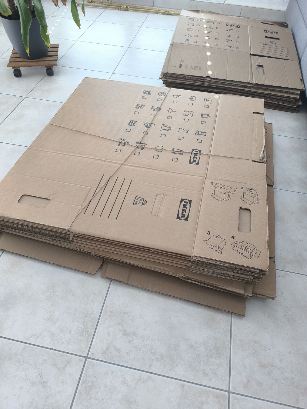 Ikea Cartoni: Ikea Umzugkartons – Usato da Villnachern venduto da Yrrec97 1