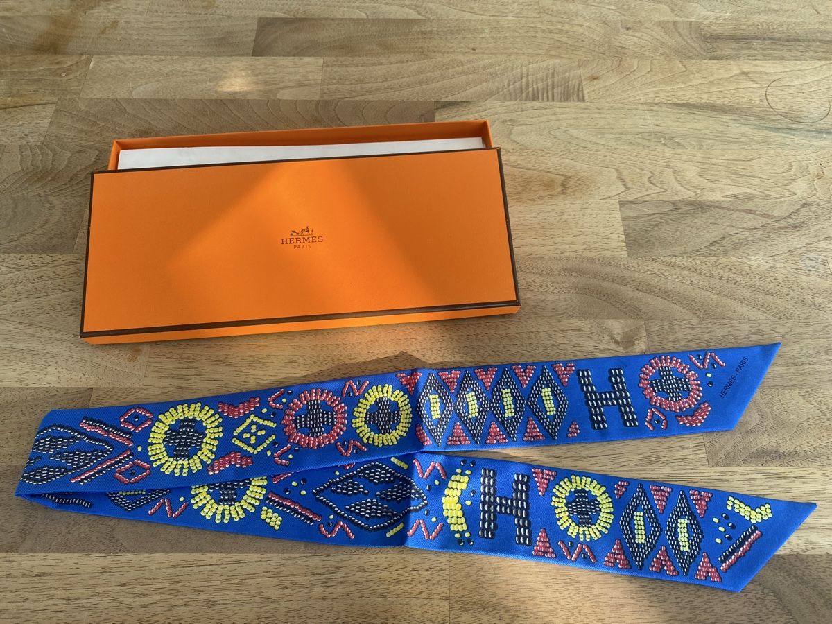Hermès Foulard & Sciarpe: Hermes Twilly – Nuovo (secondo la descrizione) da Hersiwil venduto da lambretta86