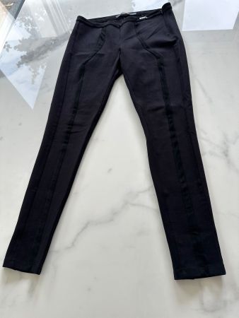 Guess Damen Hose Gr. S