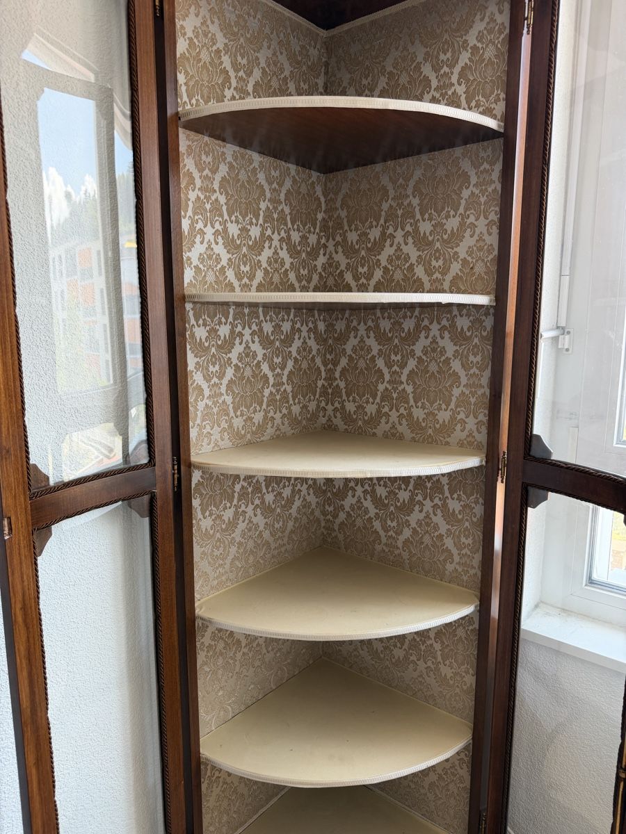 Vitrines: schöne Eckvitrine Holz Vintage – D'occasion à Konolfingen par petzipetz 2
