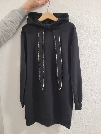 Schwarzes Kapuzenkleid mit Strass, Gr. 8 J.