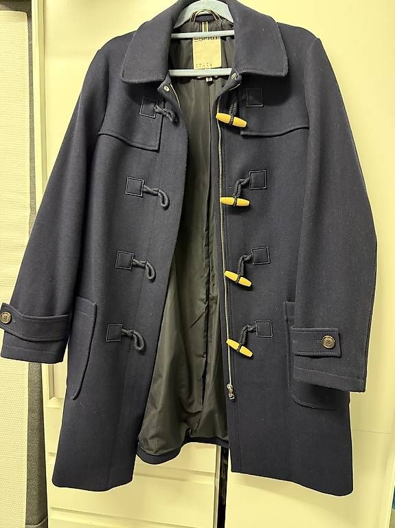 Esprit Manteaux: Schöner Wintermantel von Esprit Grösse L – D'occasion à Zuzwil SG par zubibonanza 2