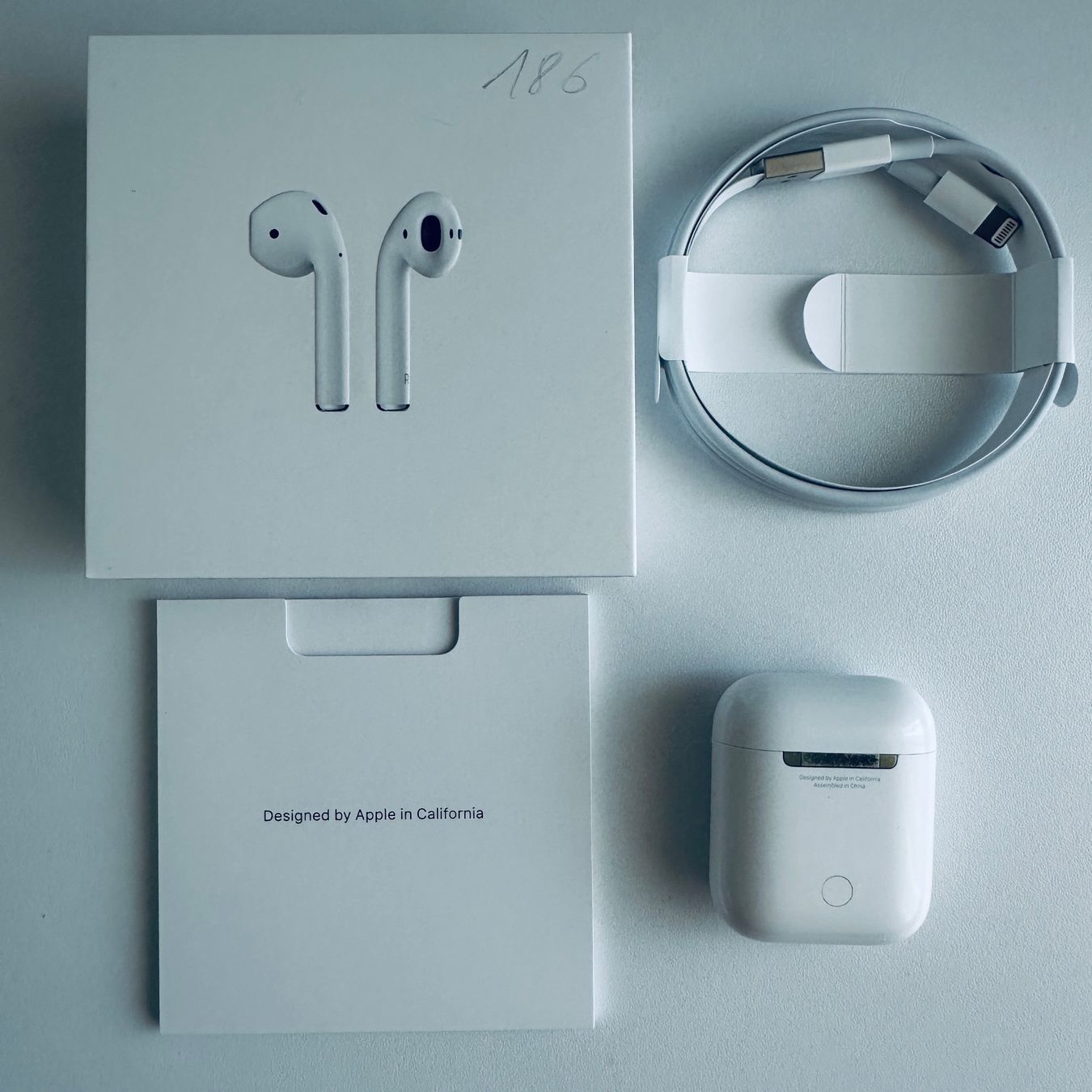 Apple Cuffie: Original Apple AirPods 2 Kopfhörer Wireless Lightning Kabel – Usato da Basel venduto da MY.AIRPODS.SHOP