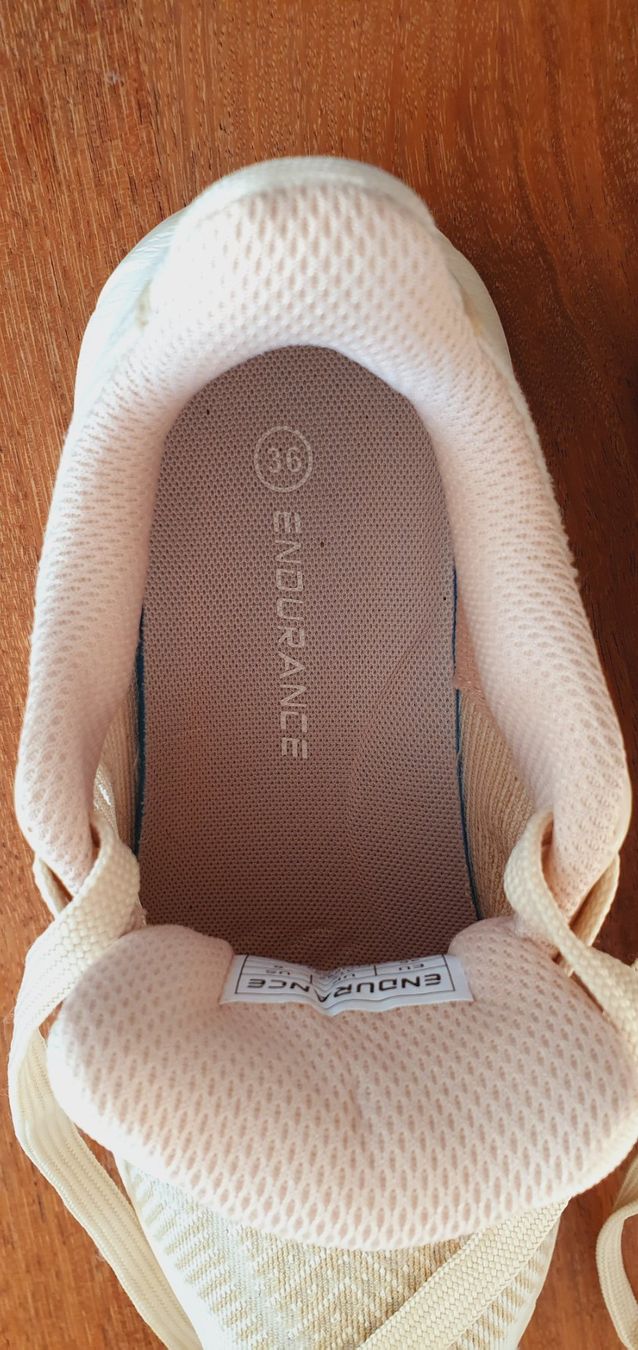 Scarpe da donna: Endurance Schuhe Sneakers Grösse 36 beige – Usato da Stansstad venduto da InStyle8 7