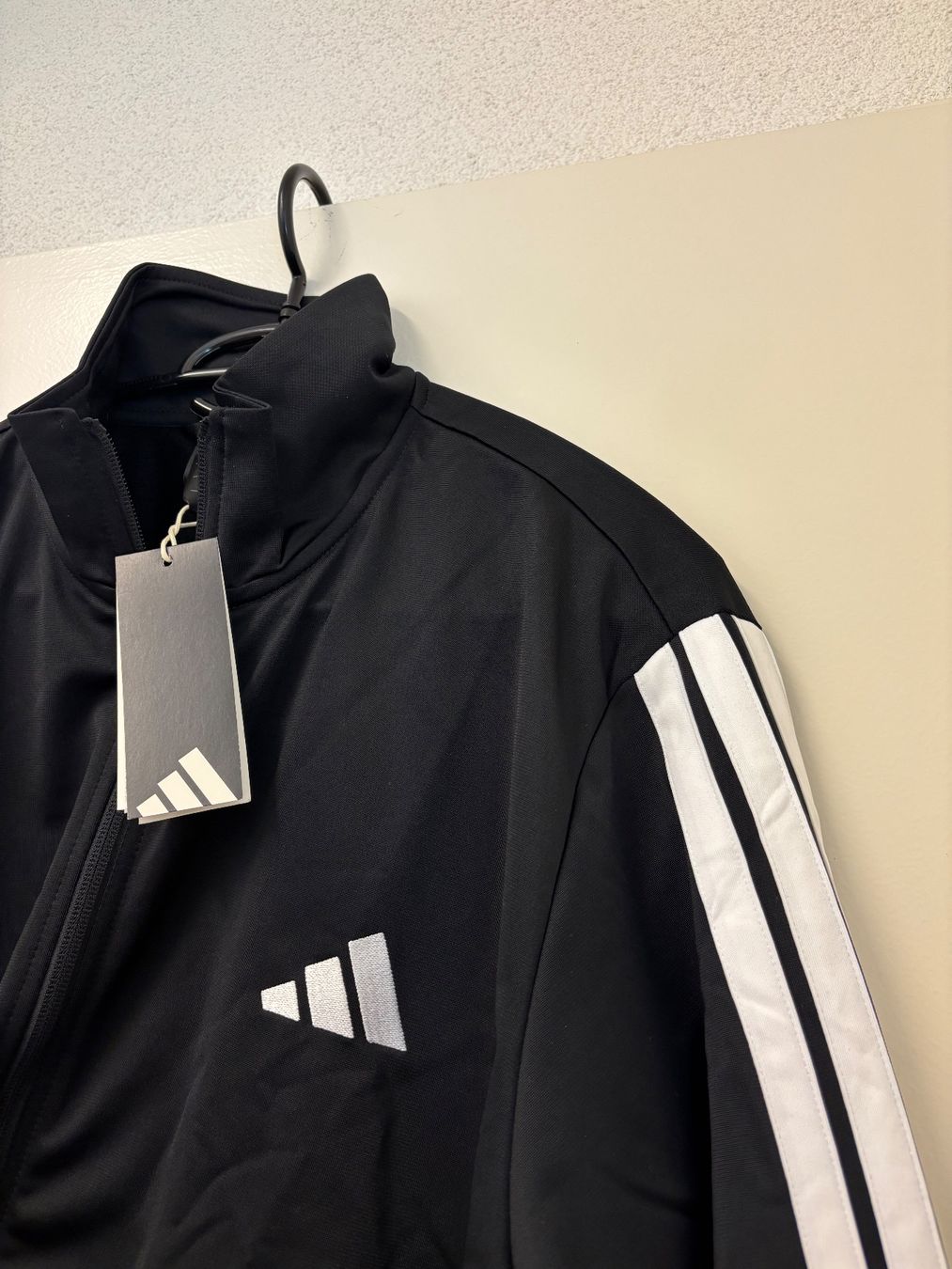 Adidas Jacken: Adidas Trainingsjacke – Neu und originalverpackt aus Zürich von mc_mike77 1