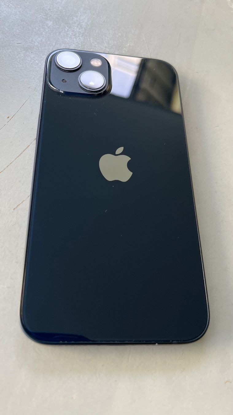 Apple Telefoni cellulari / Smartphones: Iphone 13 128GB Midnight – Usato da Hünenberg See venduto da trenerowski 3