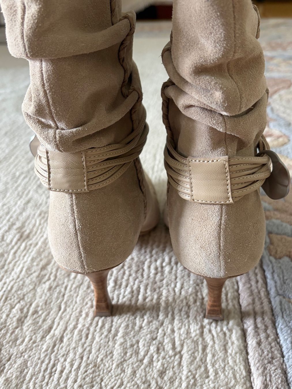 Damenschuhe: Stiefel Wildleder beige – Neu (gemäss Beschreibung) aus Luzern von Chiara.9 4
